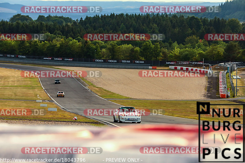 Bild #18043796 - After Work Classics - Nürburgring GP Strecke (25.07.2022)