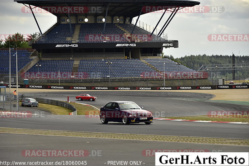 Bild #18060045 - After Work Classics - Nürburgring GP Strecke (25.07.2022)