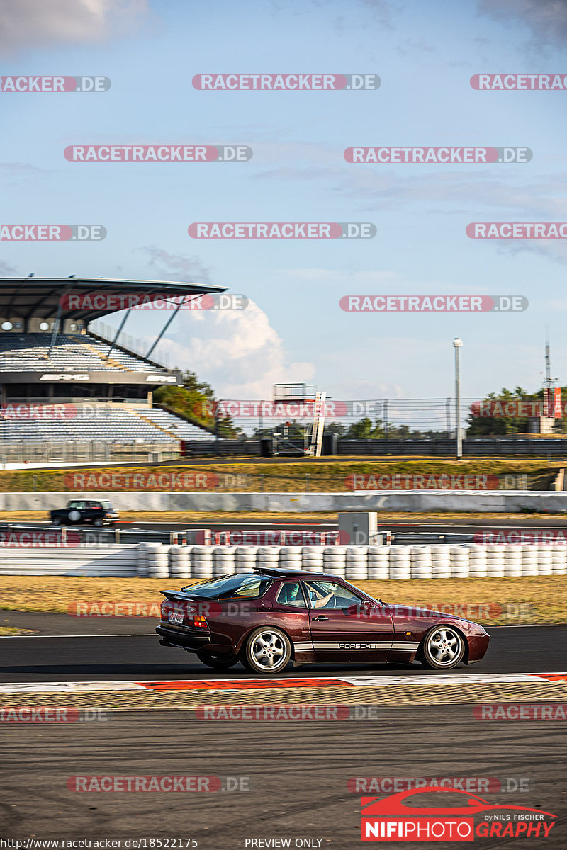 Bild #18522175 - After Work Classics Nürburgring GP-Strecke