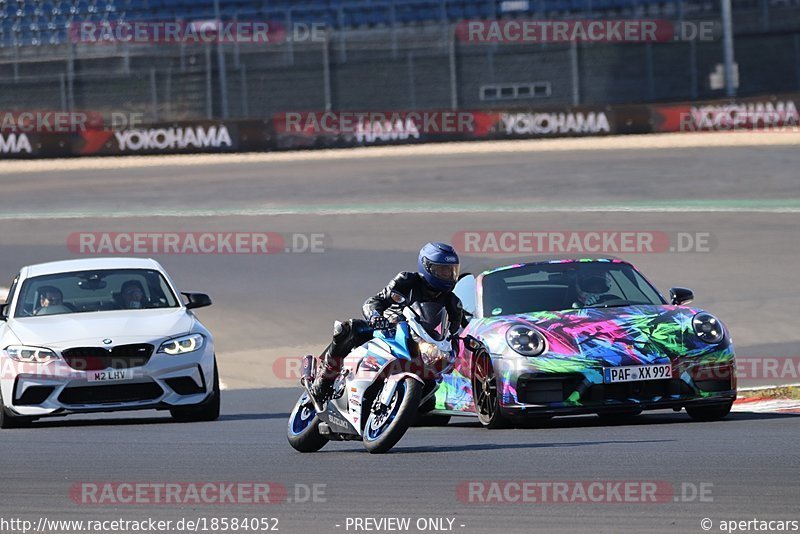 Bild #18584052 - Touristenfahrten Nürburgring Grand-Prix-Strecke (20.08.2022)