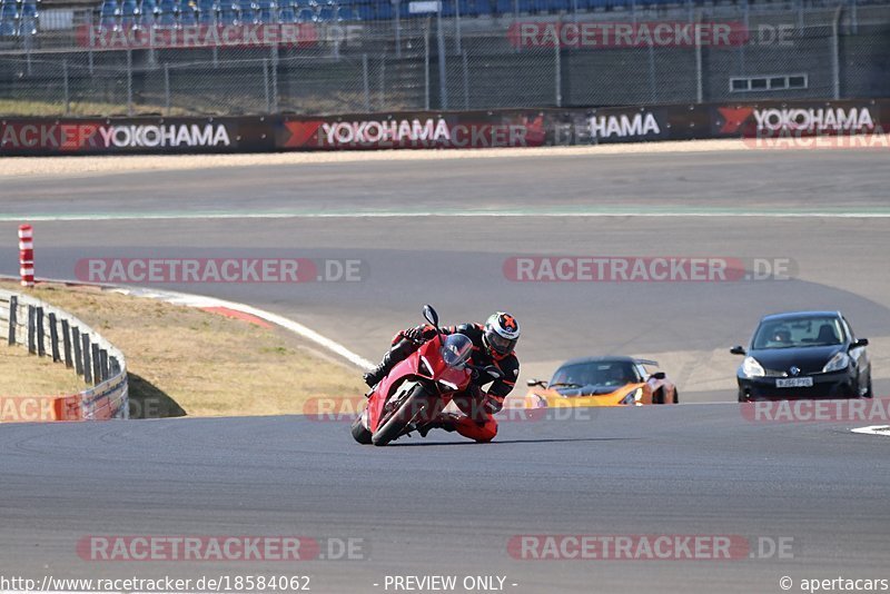 Bild #18584062 - Touristenfahrten Nürburgring Grand-Prix-Strecke (20.08.2022)