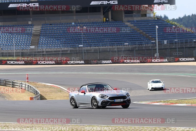 Bild #18584163 - Touristenfahrten Nürburgring Grand-Prix-Strecke (20.08.2022)