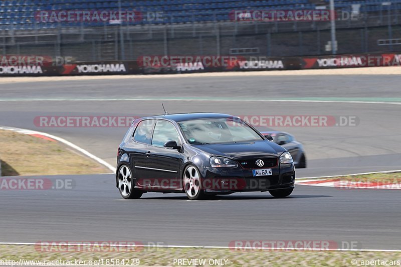 Bild #18584229 - Touristenfahrten Nürburgring Grand-Prix-Strecke (20.08.2022)