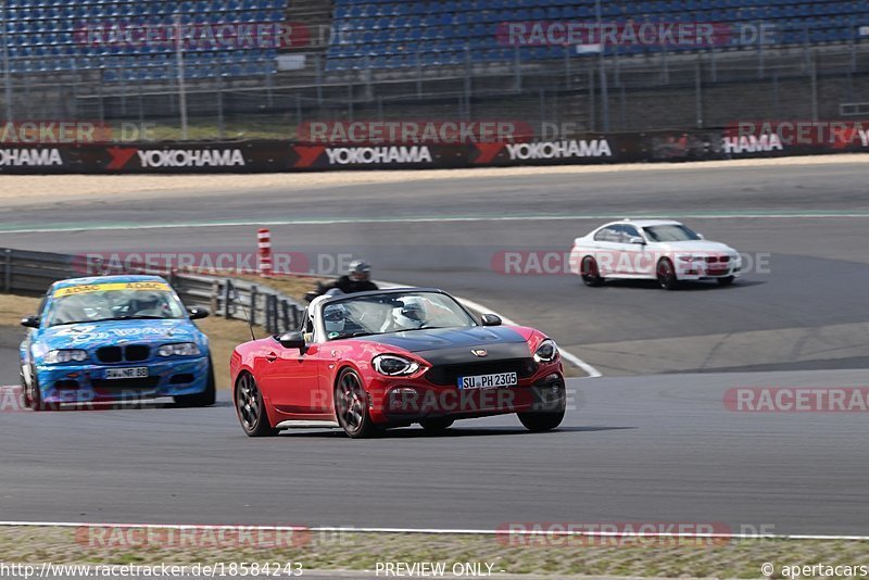 Bild #18584243 - Touristenfahrten Nürburgring Grand-Prix-Strecke (20.08.2022)