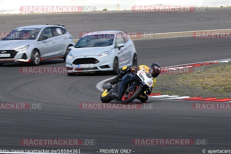 Bild #18584361 - Touristenfahrten Nürburgring Grand-Prix-Strecke (20.08.2022)