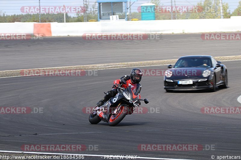 Bild #18584586 - Touristenfahrten Nürburgring Grand-Prix-Strecke (20.08.2022)