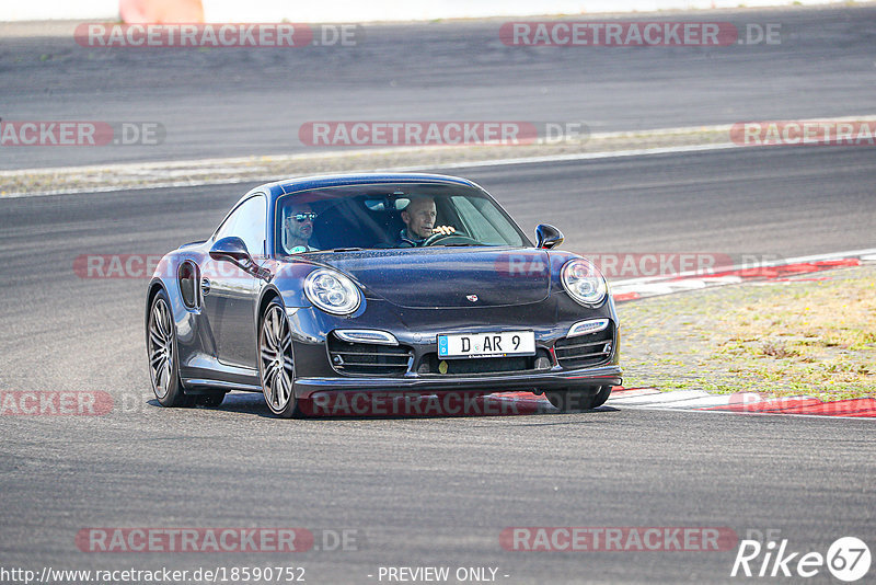 Bild #18590752 - Touristenfahrten Nürburgring Grand-Prix-Strecke (20.08.2022)