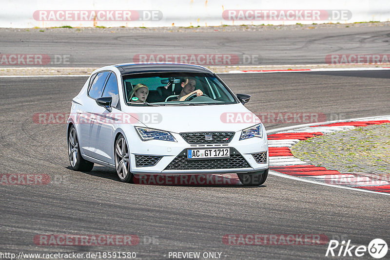 Bild #18591580 - Touristenfahrten Nürburgring Grand-Prix-Strecke (20.08.2022)