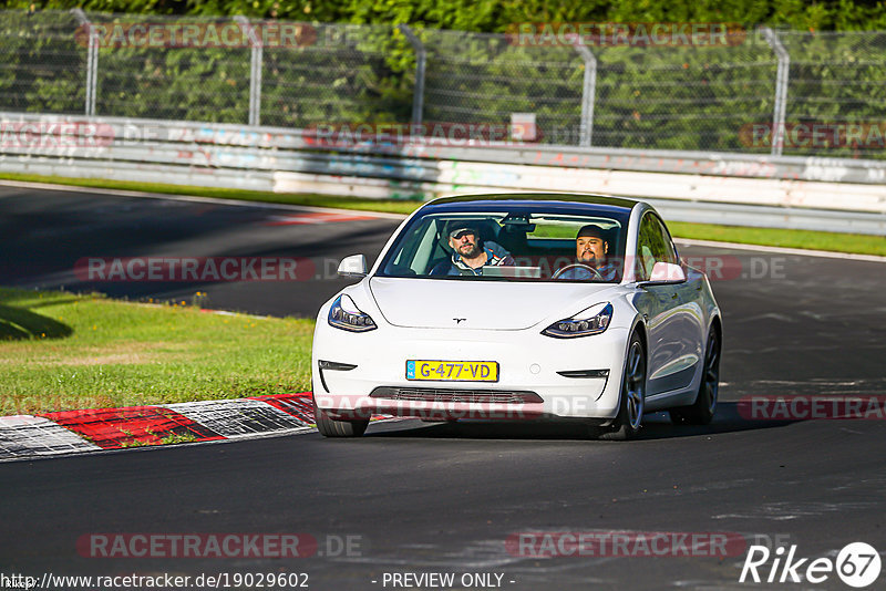 Bild #19029602 - Touristenfahrten Nürburgring Nordschleife (16.09.2022)