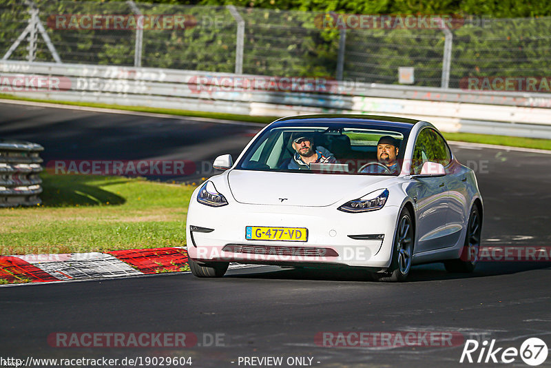 Bild #19029604 - Touristenfahrten Nürburgring Nordschleife (16.09.2022)