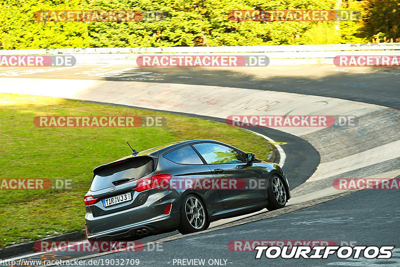 Bild #19032709 - Touristenfahrten Nürburgring Nordschleife (16.09.2022)