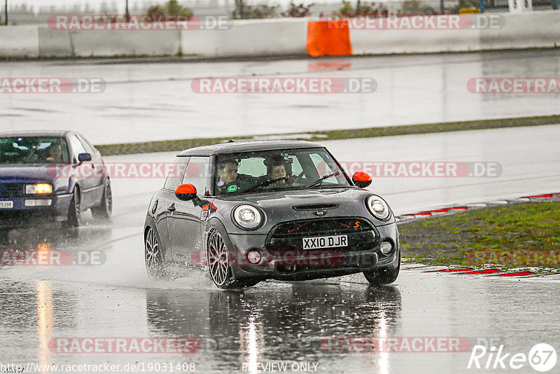 Bild #19031408 - Touristenfahrten Nürburgring Grand-Prix-Strecke (16.09.2022)