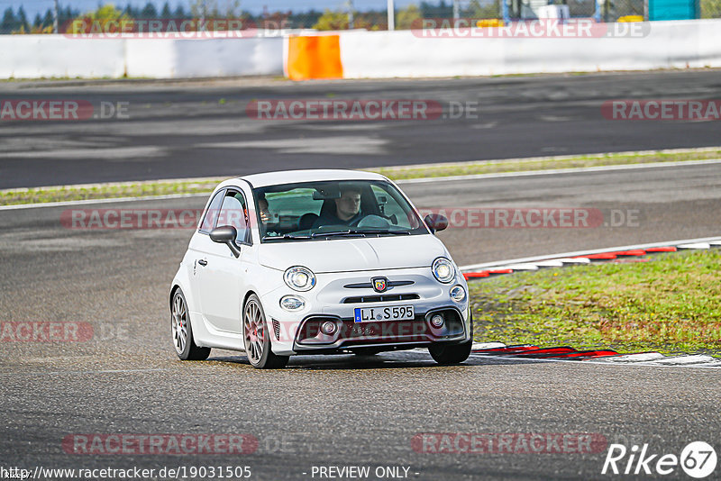 Bild #19031505 - Touristenfahrten Nürburgring Grand-Prix-Strecke (16.09.2022)