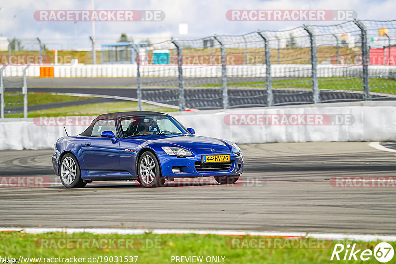 Bild #19031537 - Touristenfahrten Nürburgring Grand-Prix-Strecke (16.09.2022)