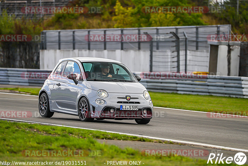 Bild #19031551 - Touristenfahrten Nürburgring Grand-Prix-Strecke (16.09.2022)