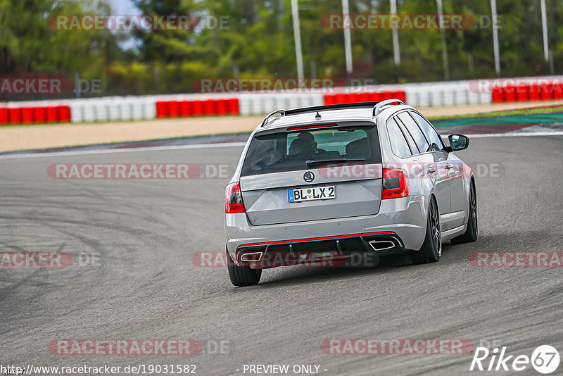 Bild #19031582 - Touristenfahrten Nürburgring Grand-Prix-Strecke (16.09.2022)