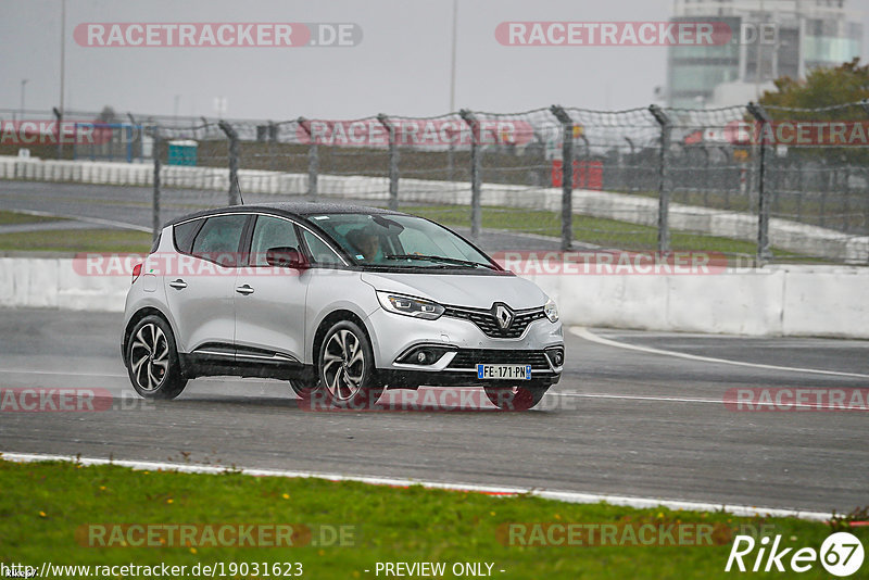 Bild #19031623 - Touristenfahrten Nürburgring Grand-Prix-Strecke (16.09.2022)