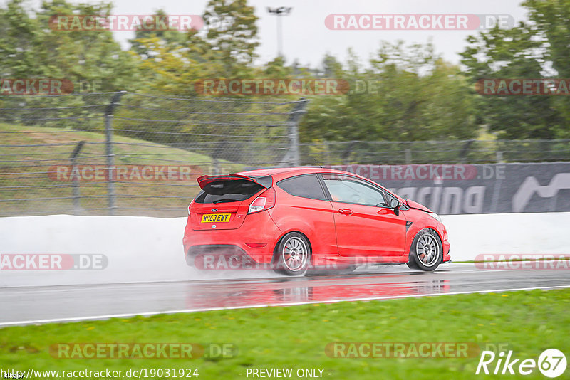 Bild #19031924 - Touristenfahrten Nürburgring Grand-Prix-Strecke (16.09.2022)