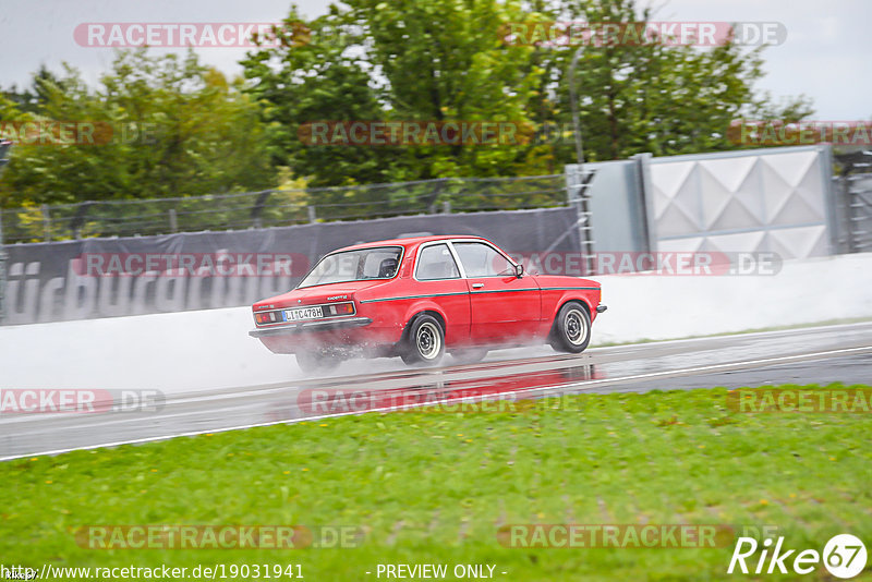 Bild #19031941 - Touristenfahrten Nürburgring Grand-Prix-Strecke (16.09.2022)