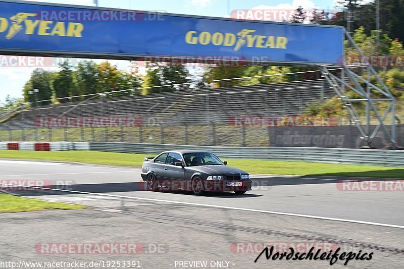 Bild #19253391 - Touristenfahrten Nürburgring Grandprix (30.09.2022)