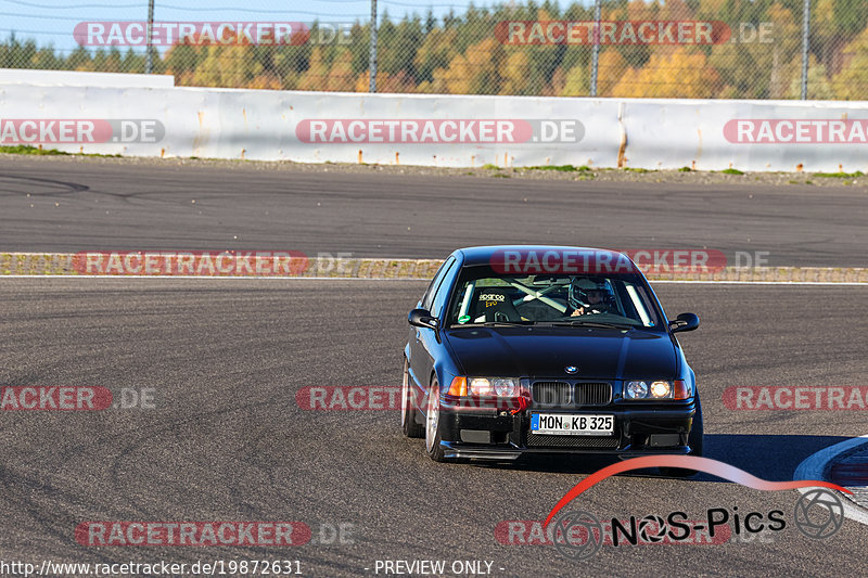 Bild #19872631 - Touristenfahrten Nürburgring Grand-Prix-Strecke (01.11.2022) 