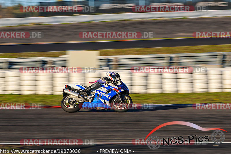 Bild #19873038 - Touristenfahrten Nürburgring Grand-Prix-Strecke (01.11.2022) 