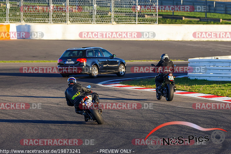 Bild #19873241 - Touristenfahrten Nürburgring Grand-Prix-Strecke (01.11.2022) 