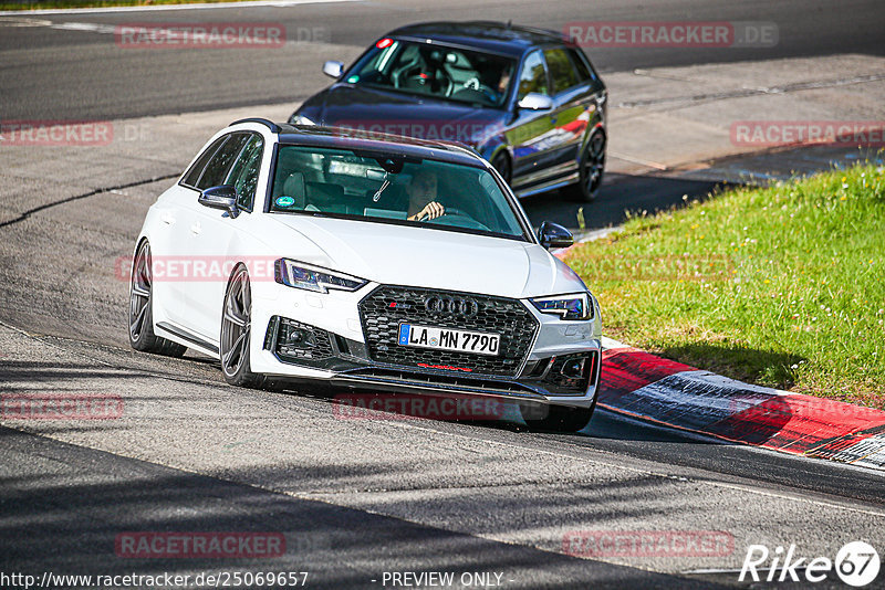 Bild #25069657 - Touristenfahrten Nürburgring Nordschleife (02.10.2023)