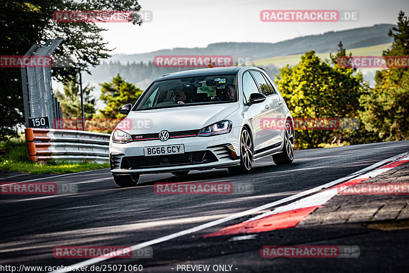 Bild #25071060 - Touristenfahrten Nürburgring Nordschleife (02.10.2023)