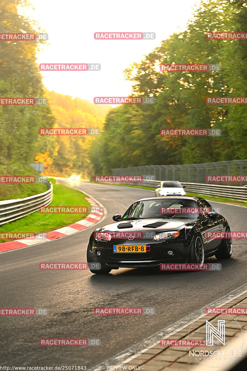 Bild #25071843 - Touristenfahrten Nürburgring Nordschleife (02.10.2023)