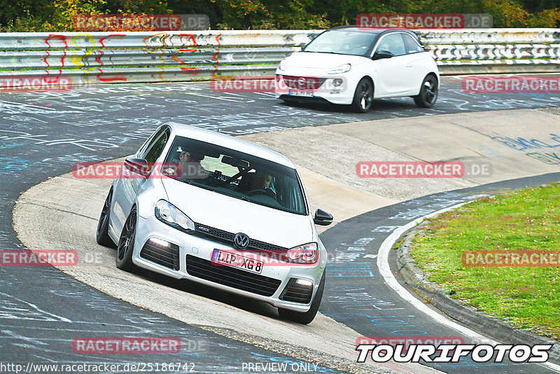 Bild #25186742 - Touristenfahrten Nürburgring Nordschleife (03.10.2023)