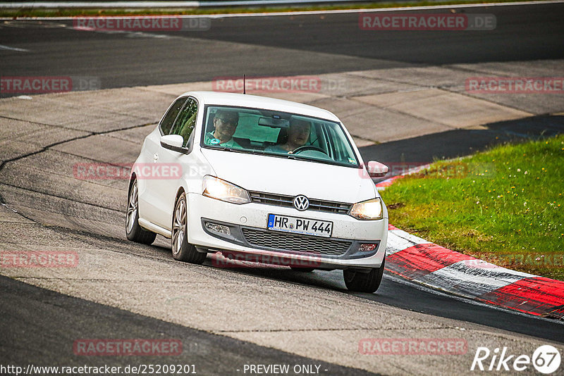 Bild #25209201 - Touristenfahrten Nürburgring Nordschleife (04.10.2023)