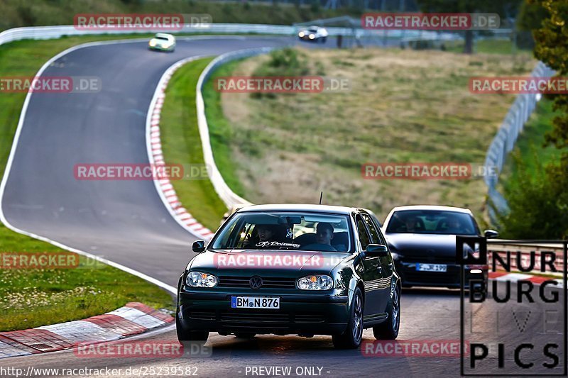 Bild #25239582 - Touristenfahrten Nürburgring Nordschleife (07.10.2023)