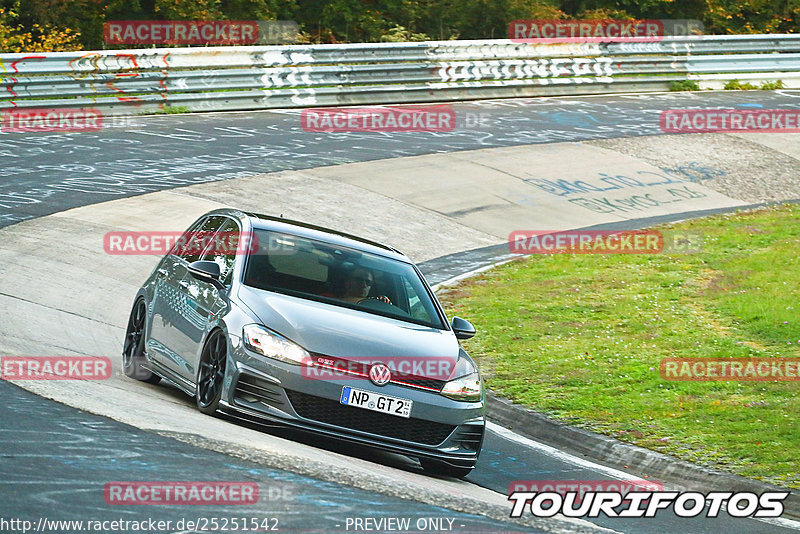 Bild #25251542 - Touristenfahrten Nürburgring Nordschleife (08.10.2023)