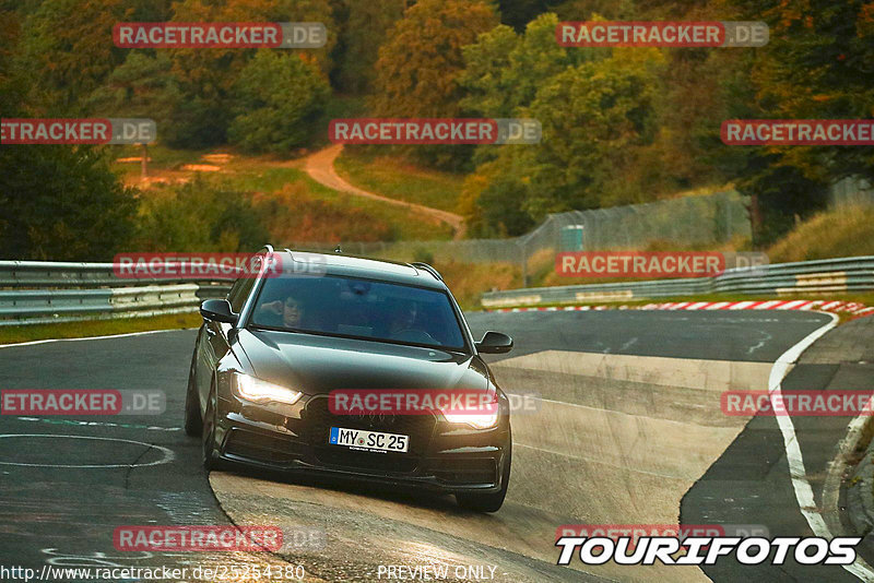 Bild #25254380 - Touristenfahrten Nürburgring Nordschleife (08.10.2023)