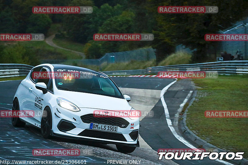 Bild #25306601 - Touristenfahrten Nürburgring Nordschleife (13.10.2023)