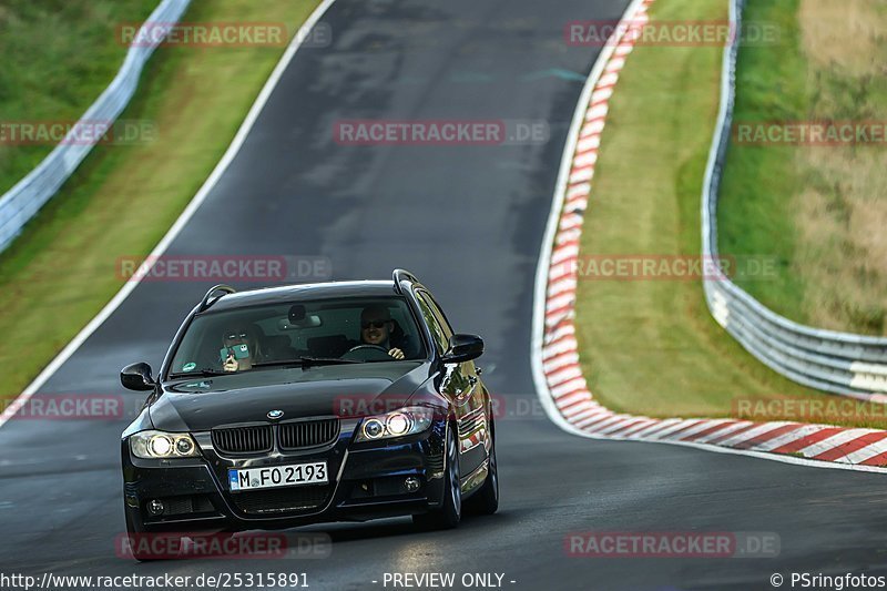 Bild #25315891 - Touristenfahrten Nürburgring Nordschleife (14.10.2023)