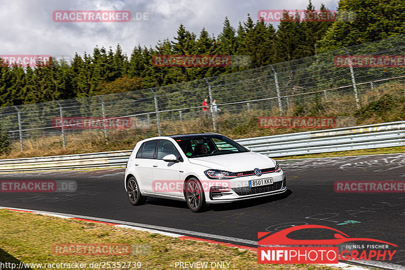 Bild #25352739 - Touristenfahrten Nürburgring Nordschleife (14.10.2023)