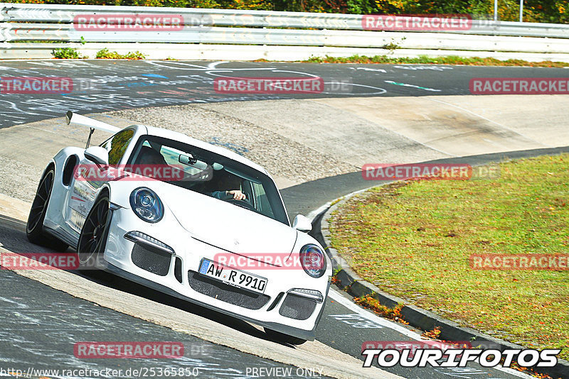 Bild #25365850 - Touristenfahrten Nürburgring Nordschleife (14.10.2023)