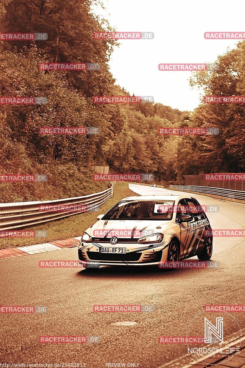 Bild #25402813 - Touristenfahrten Nürburgring Nordschleife (15.10.2023)