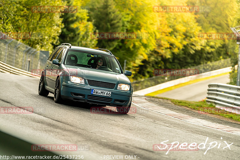 Bild #25437256 - Touristenfahrten Nürburgring Nordschleife (15.10.2023)