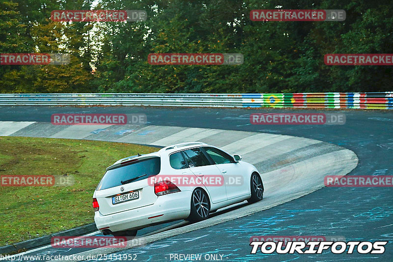 Bild #25451952 - Touristenfahrten Nürburgring Nordschleife (15.10.2023)