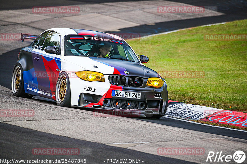 Bild #25487846 - Touristenfahrten Nürburgring Nordschleife (21.10.2023)