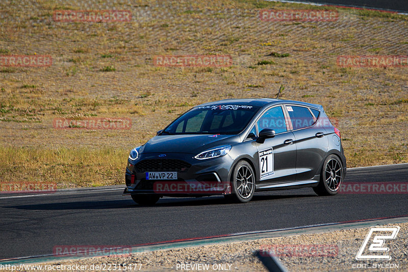 Bild #22315477 - Touristenfahrten Nürburgring GP-Strecke (15.06.2023)