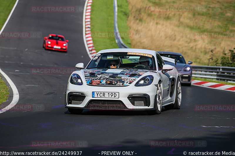 Bild #24249937 - Porsche Club Sverige - Nürburgring