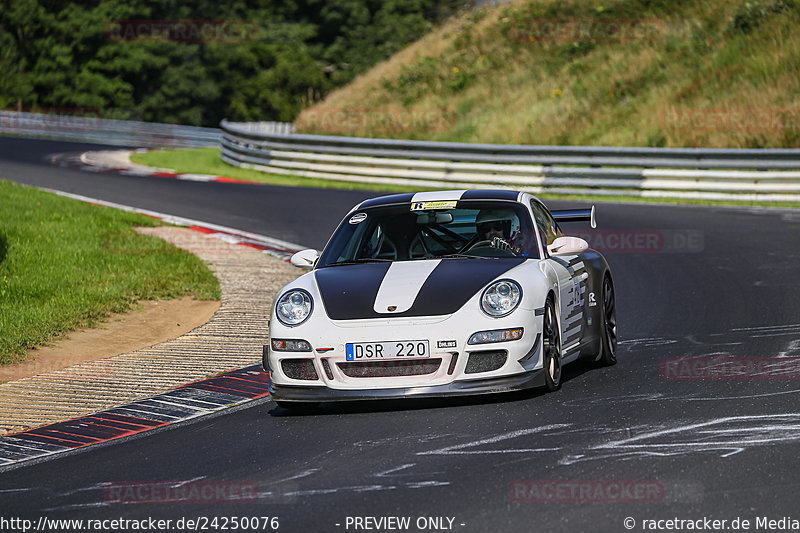 Bild #24250076 - Porsche Club Sverige - Nürburgring