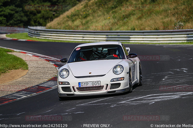 Bild #24250129 - Porsche Club Sverige - Nürburgring