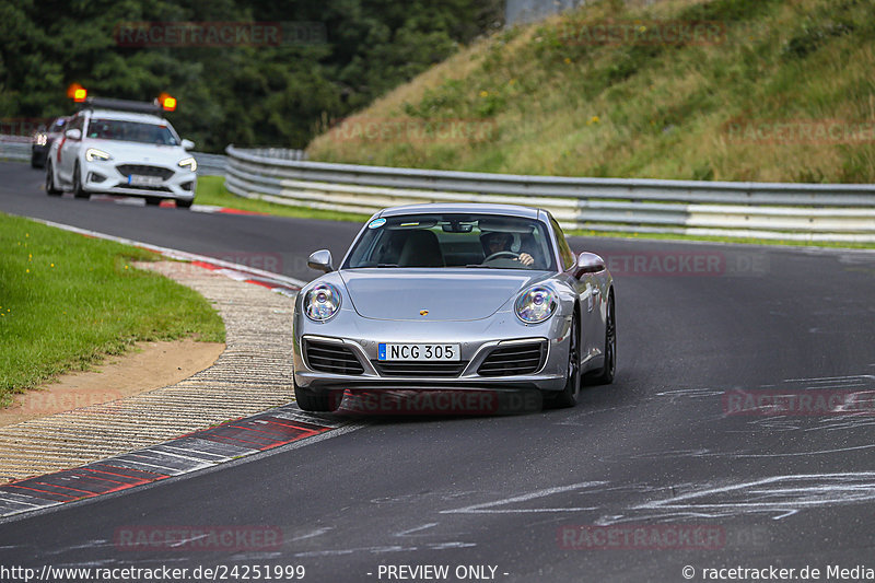 Bild #24251999 - Porsche Club Sverige - Nürburgring