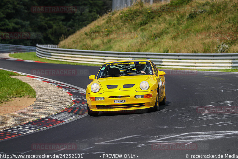 Bild #24252101 - Porsche Club Sverige - Nürburgring