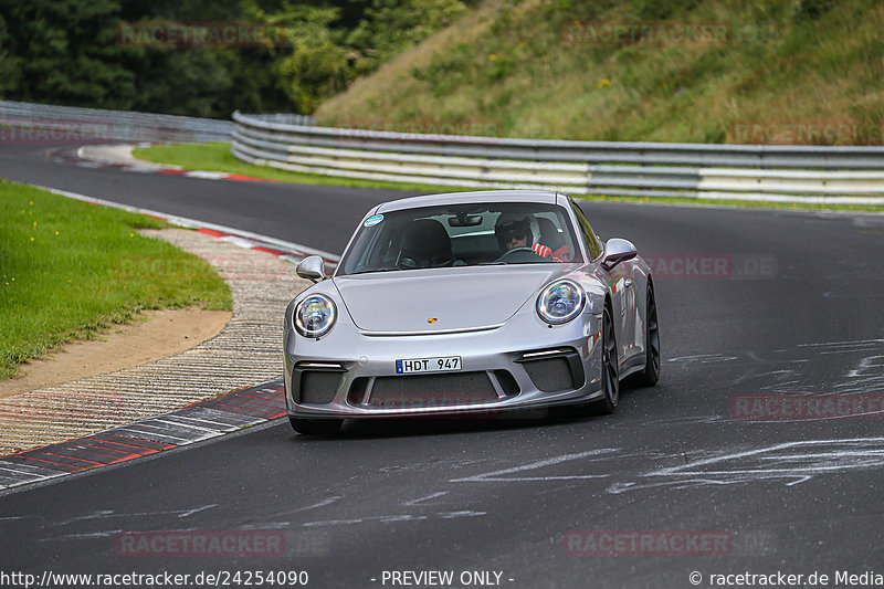 Bild #24254090 - Porsche Club Sverige - Nürburgring